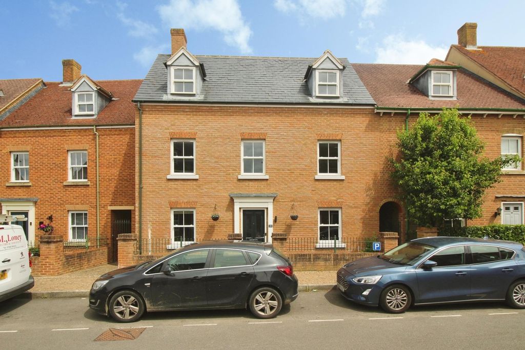 Property photo 1 of 23