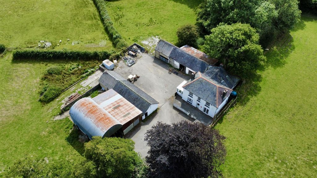 Property photo 3 of 29 Externally
