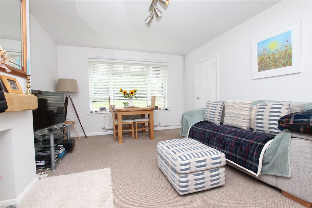 Property photo 2 of 14 Living Dining Room.Jpg