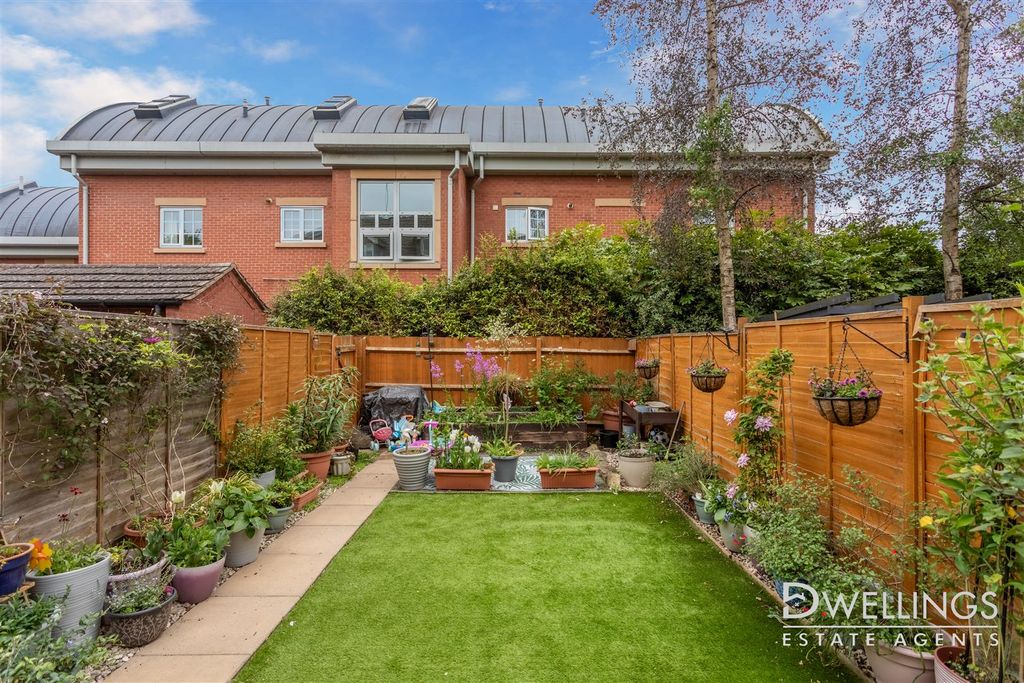 Property photo 3 of 28 Dwelest- 29 Wyllie Mews, De14 1Bf-0003.Jpg
