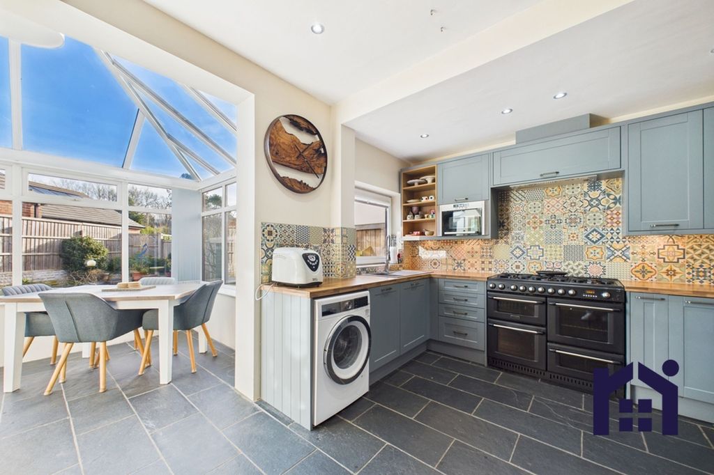 Property photo 3 of 20 Open Plan