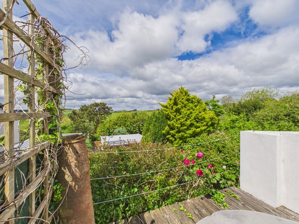 Property photo 3 of 17 5145495
