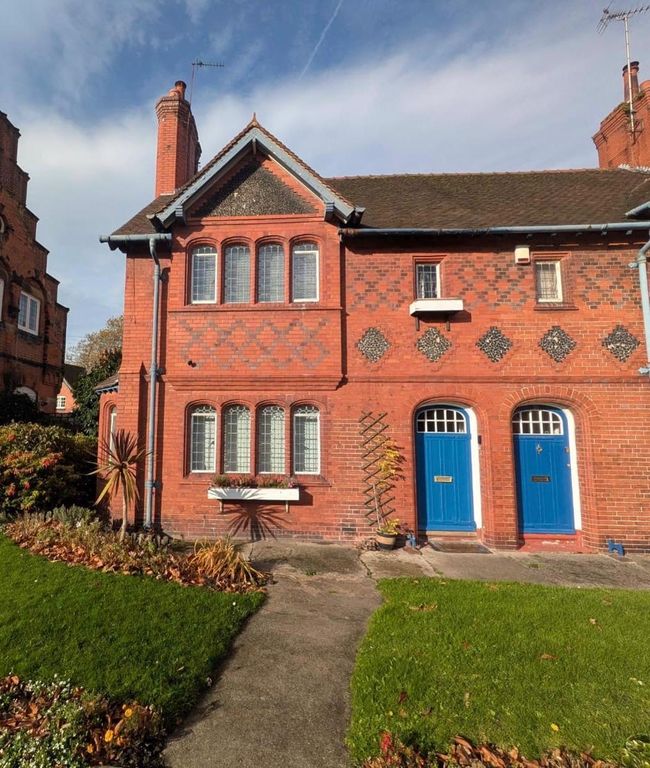 Property photo 2 of 25