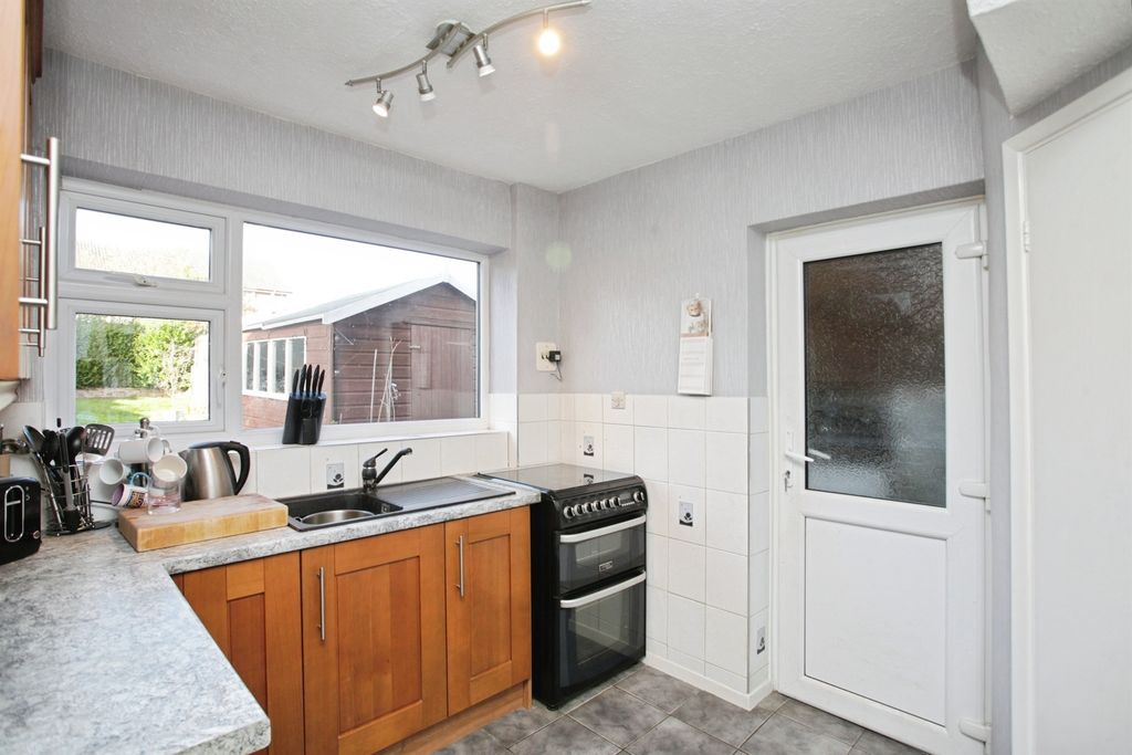 Property photo 3 of 17