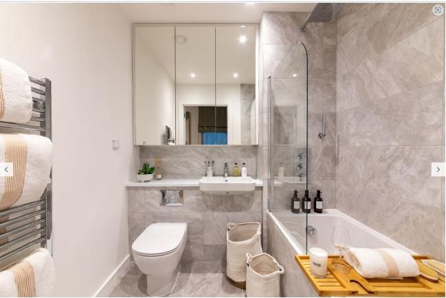 Property photo 1 of 2