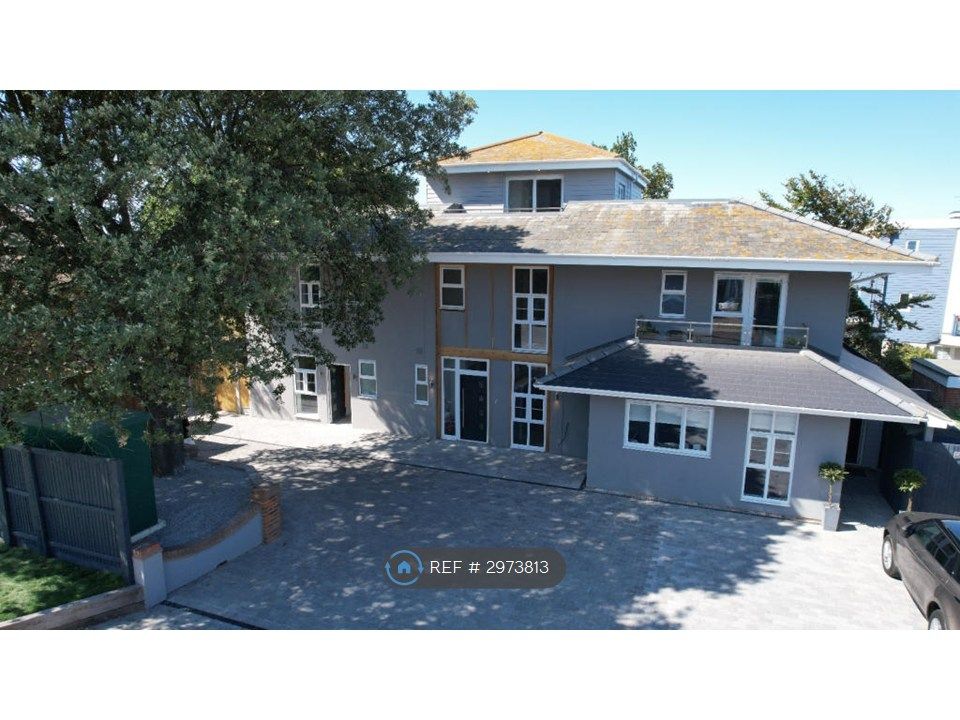 Property photo 2 of 12 Front