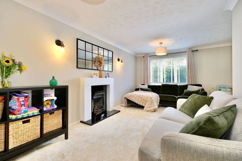 Property photo 3 of 18