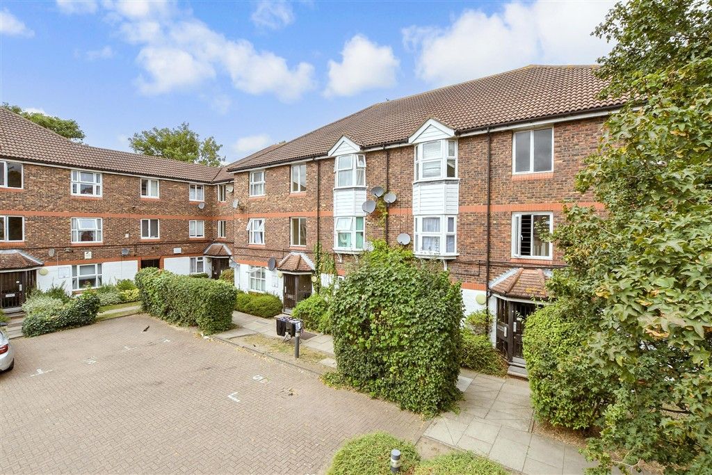 Property photo 1 of 8 External (Web)