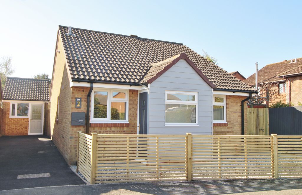 Property photo 2 of 18