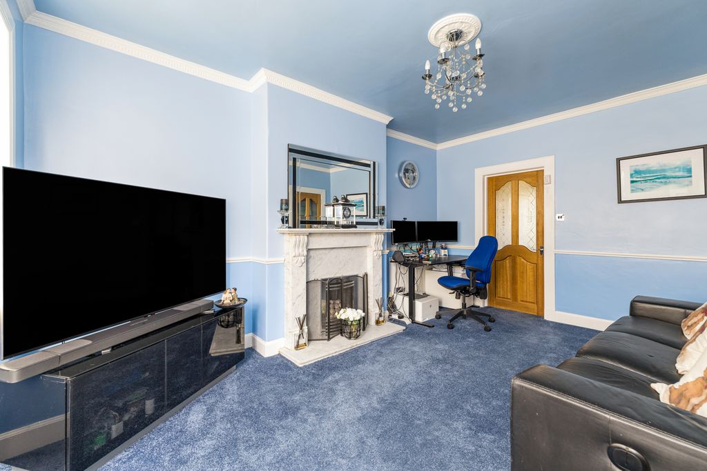 Property photo 3 of 19 Property Image 3