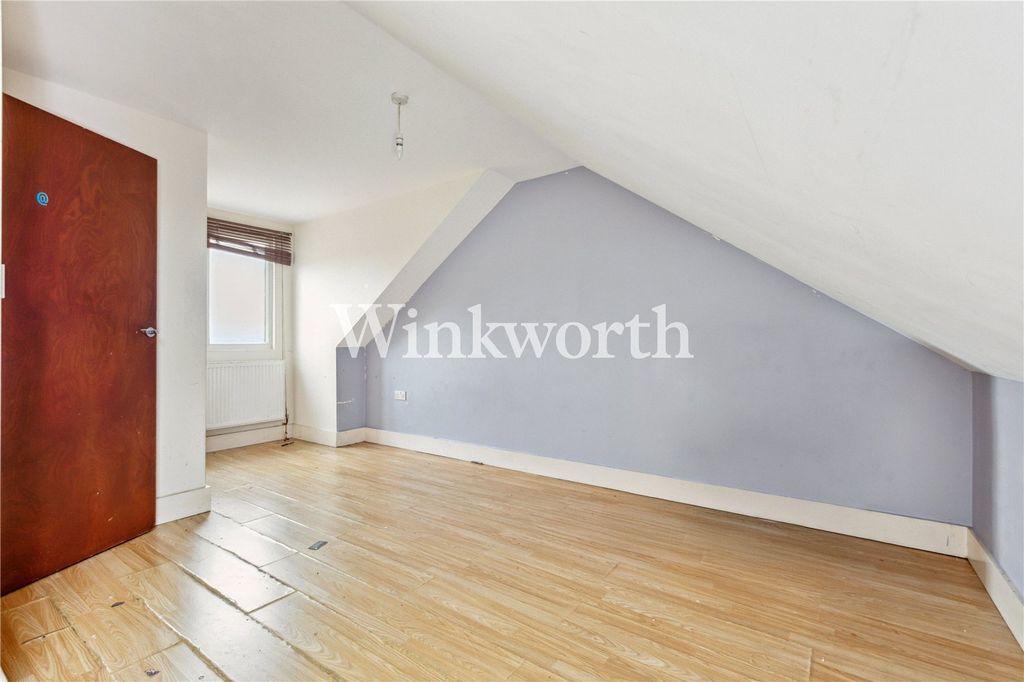Property photo 2 of 11 Picture No. 01