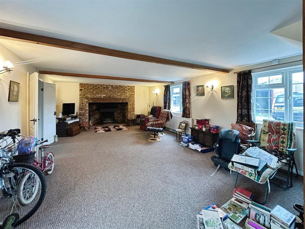 Property photo 3 of 30 2Fc18E9A-Img_1970.Jpeg