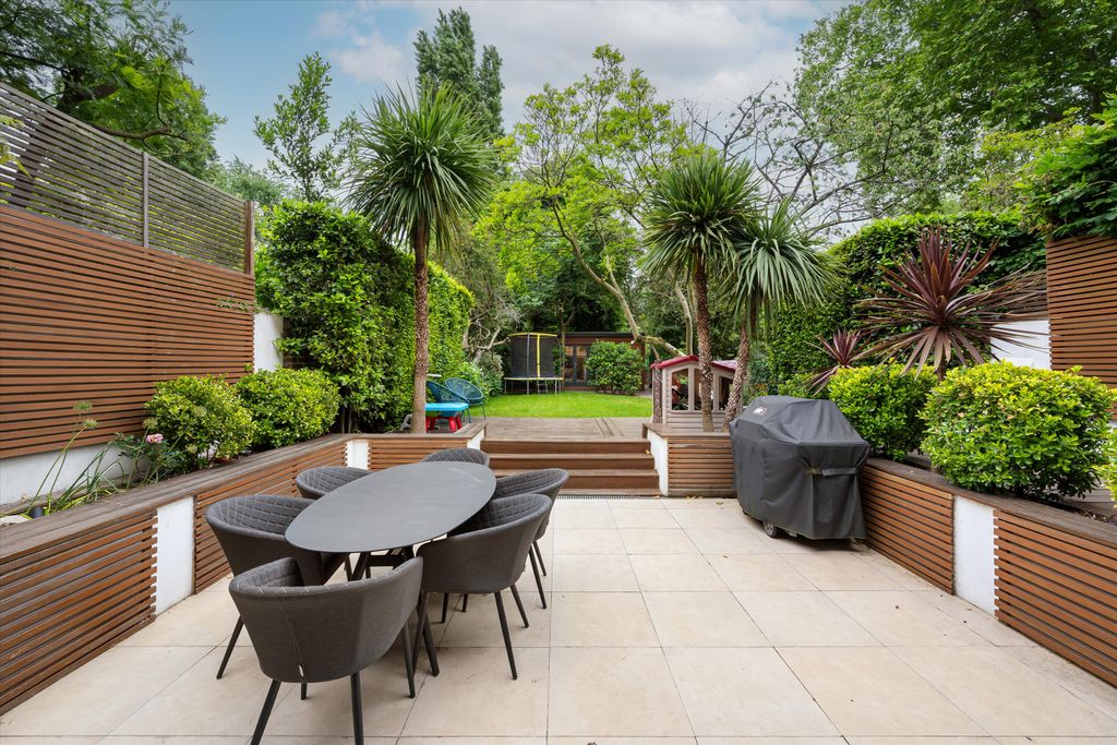 Property photo 2 of 16 Image