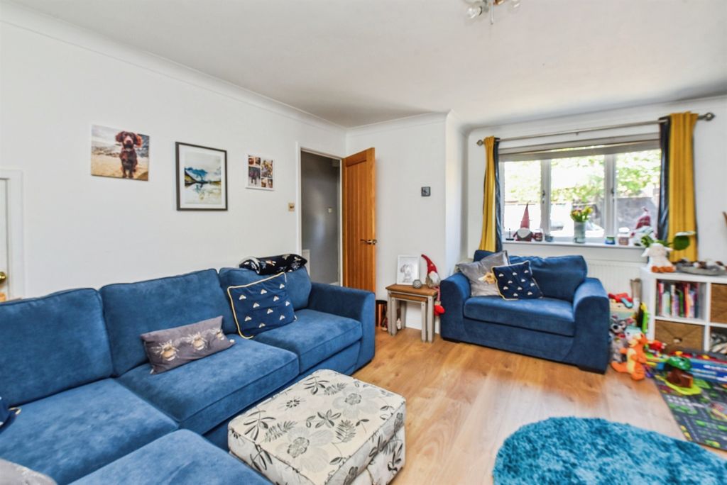 Property photo 2 of 15