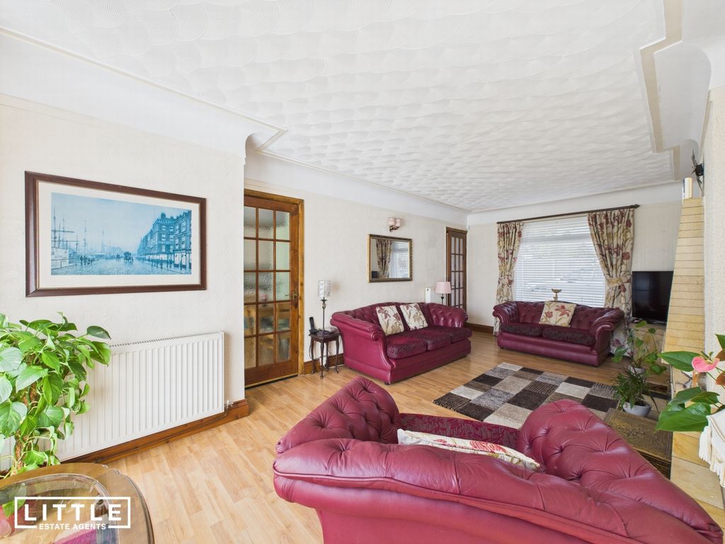 Property photo 3 of 17 Photo 2