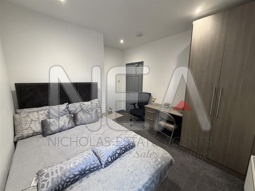 Property photo 2 of 4 Bedroom Two