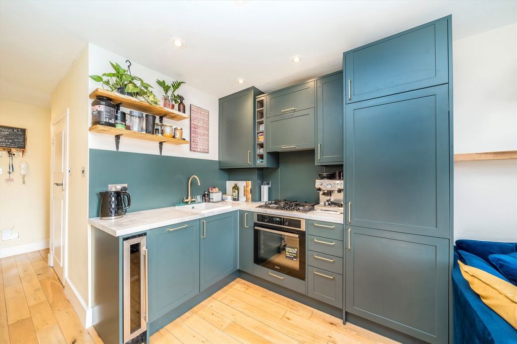 Property photo 2 of 5