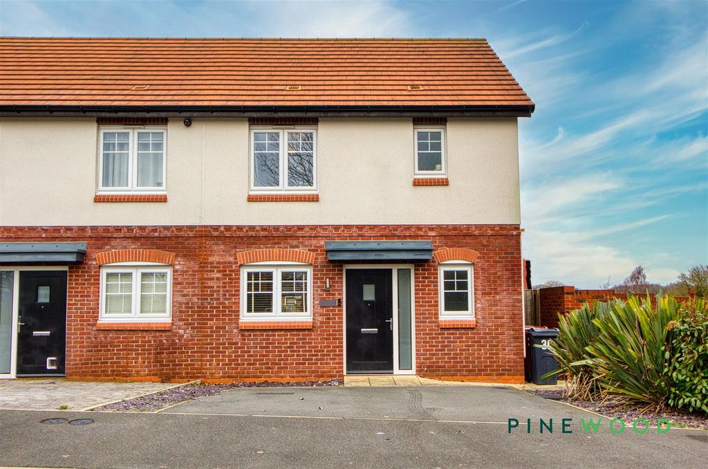 Property photo 1 of 18 Front