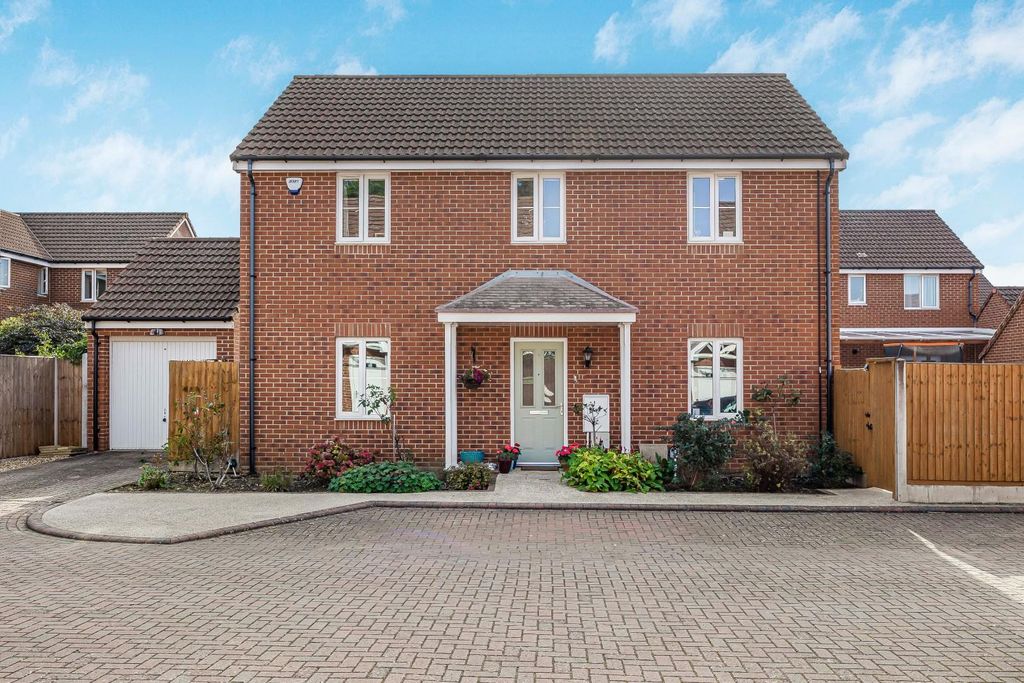 Property photo 1 of 26