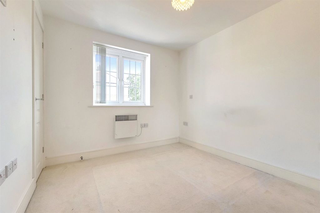 Property photo 3 of 12 Picture No. 01