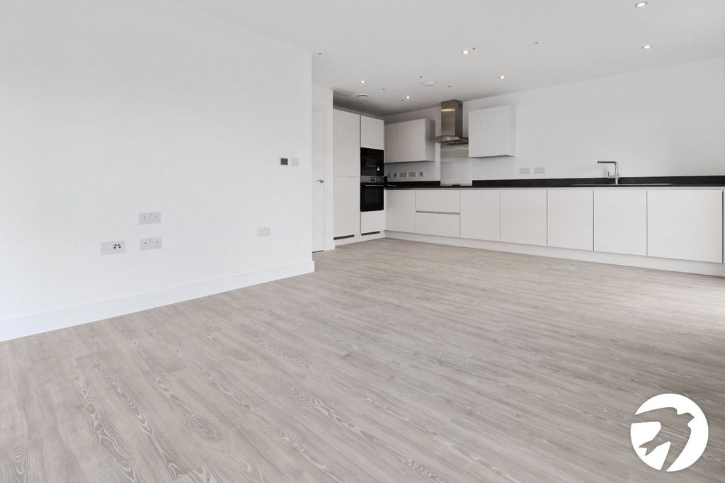 Property photo 3 of 8 Picture No. 04