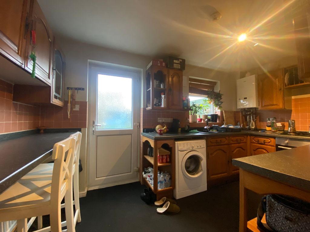 Property photo 3 of 9 Photo 7