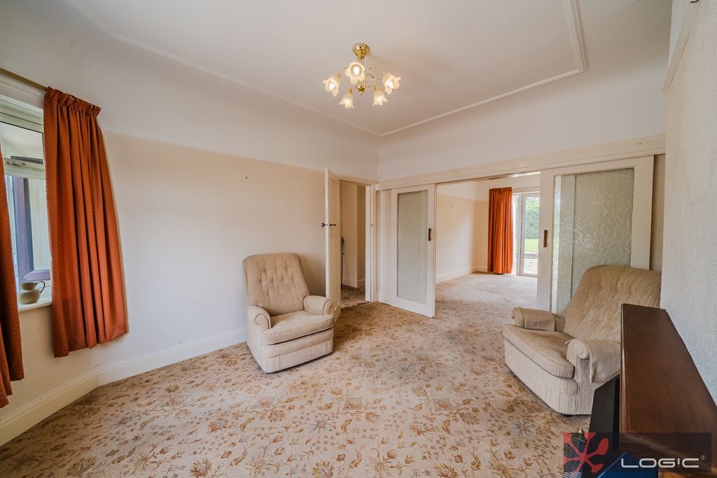 Property photo 3 of 28