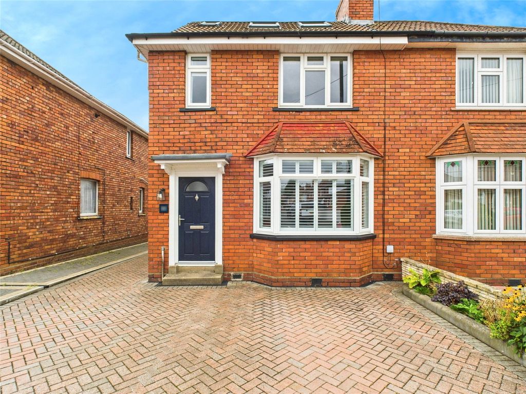 Property photo 2 of 27 Picture No. 55