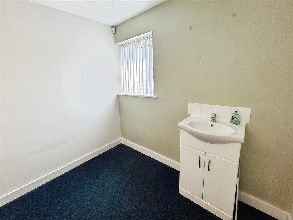 Property photo 2 of 7 30818Ccd-F-4916-82Dd-Ca592B56E0E9-4212-0000008E297