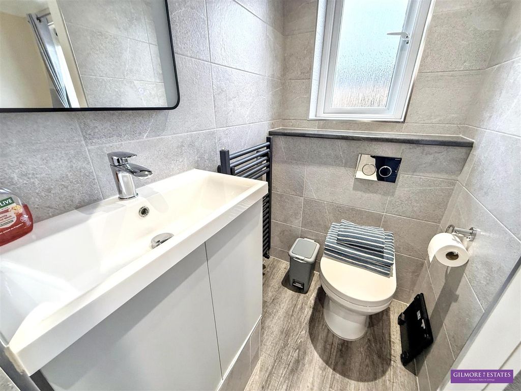 Property photo 3 of 21 16.Jpg