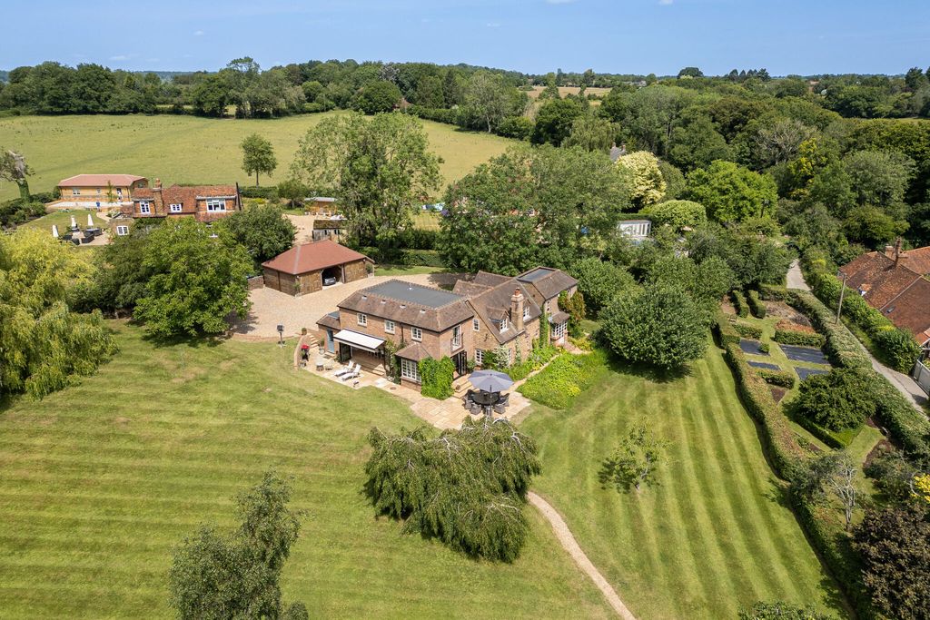 Property photo 1 of 36