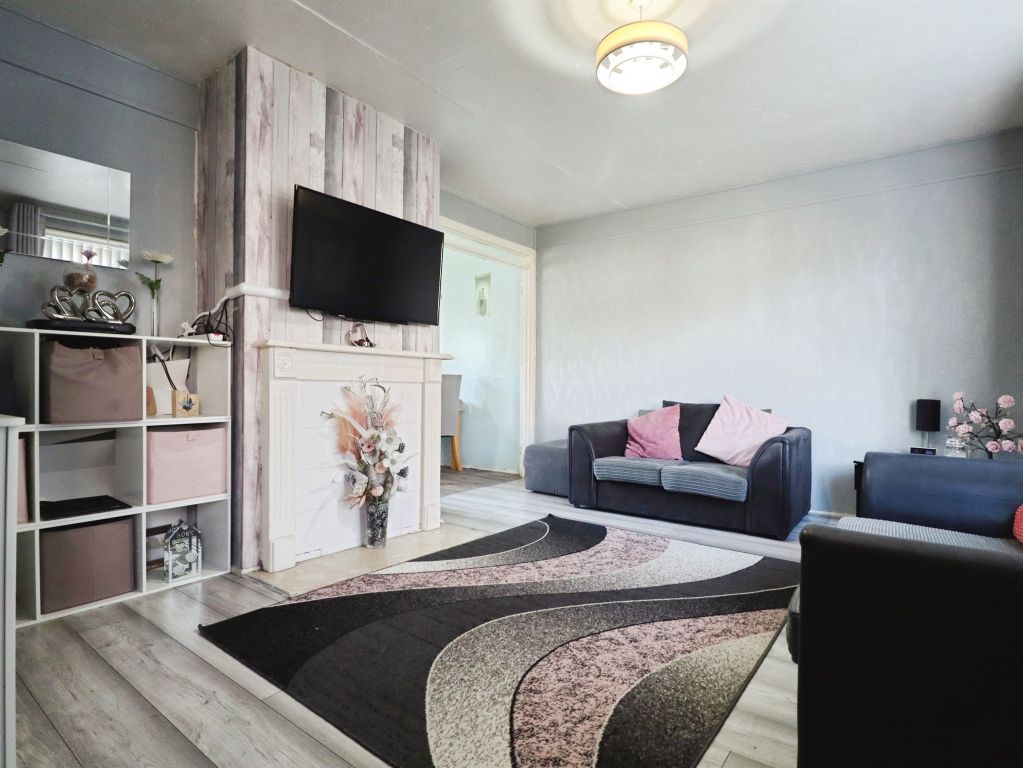 Property photo 3 of 12