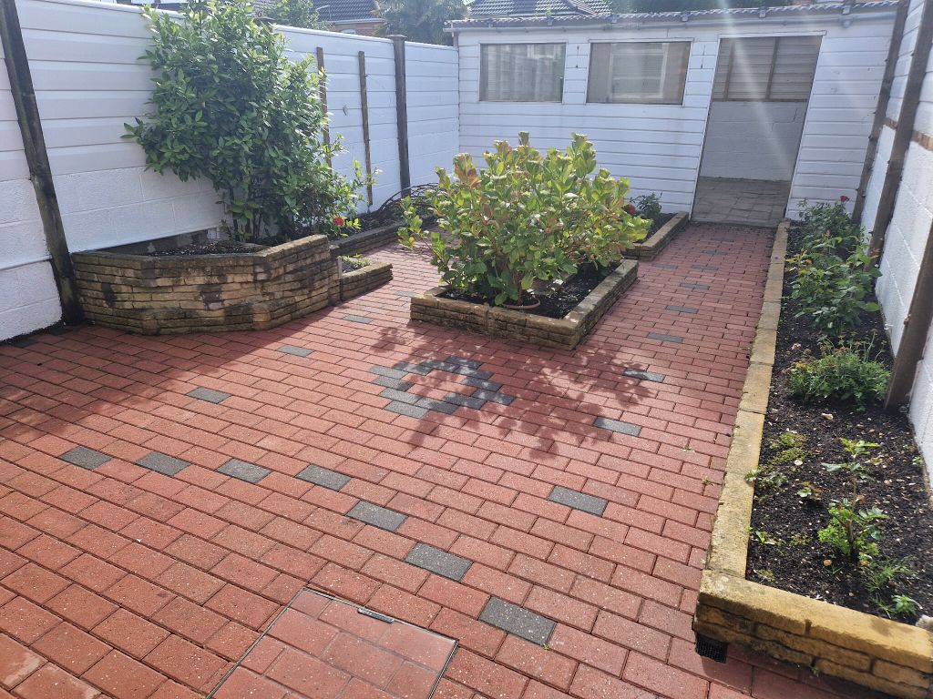 Property photo 2 of 15