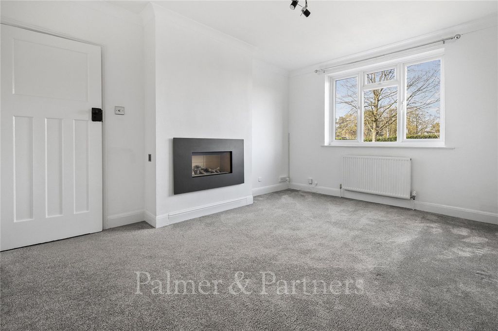 Property photo 2 of 15 Picture No. 04