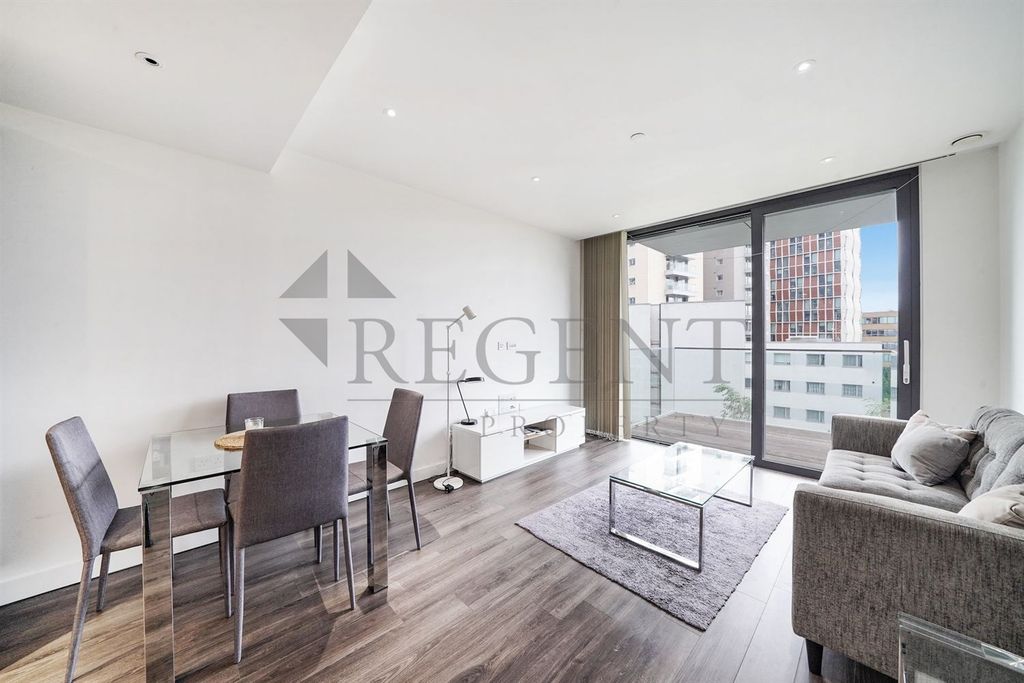 Property photo 3 of 23 Open Plan