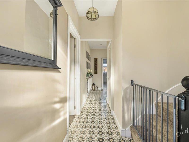 Property photo 2 of 25 Hallway