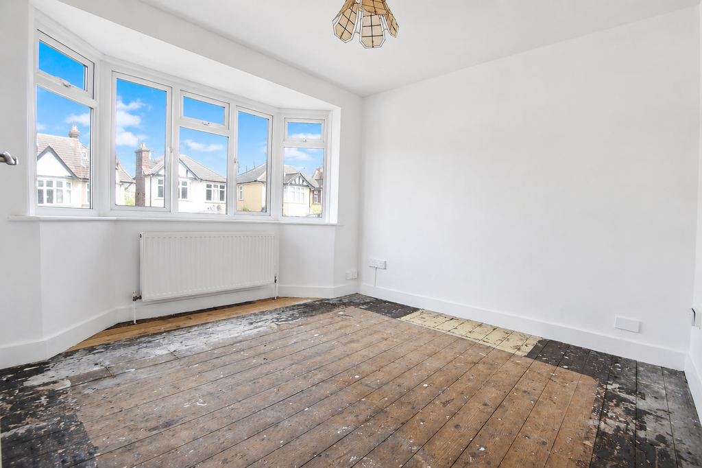 Property photo 2 of 11 831E33B2-2D56-4Bff-Ac2D-28571F111C99