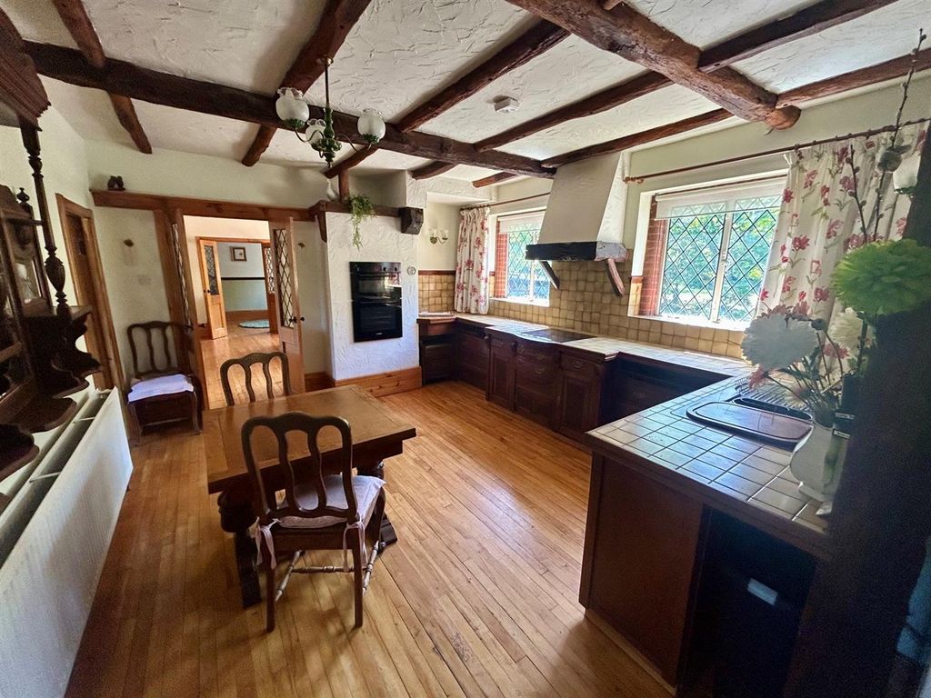 Property photo 2 of 10 Kitchen 2.Jpg