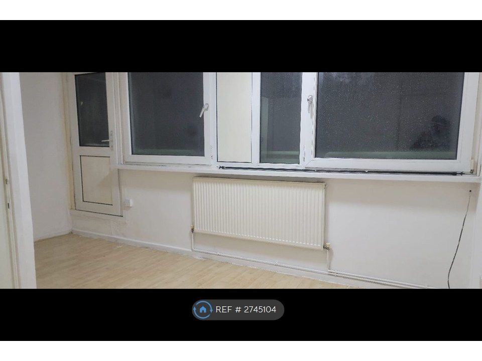 Property photo 3 of 8 Bedroom 1