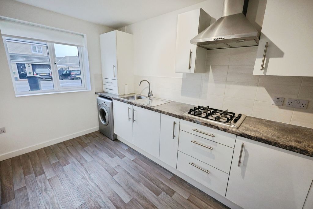 Property photo 3 of 12 Pbox-Img.Jpg