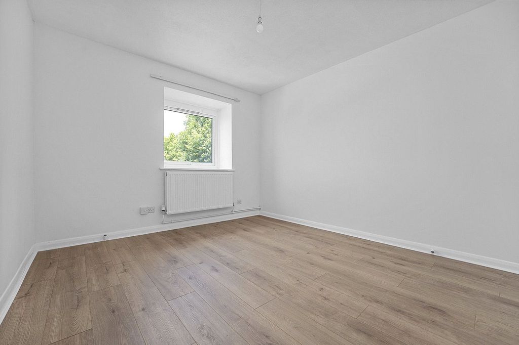 Property photo 3 of 9 Picture No. 05