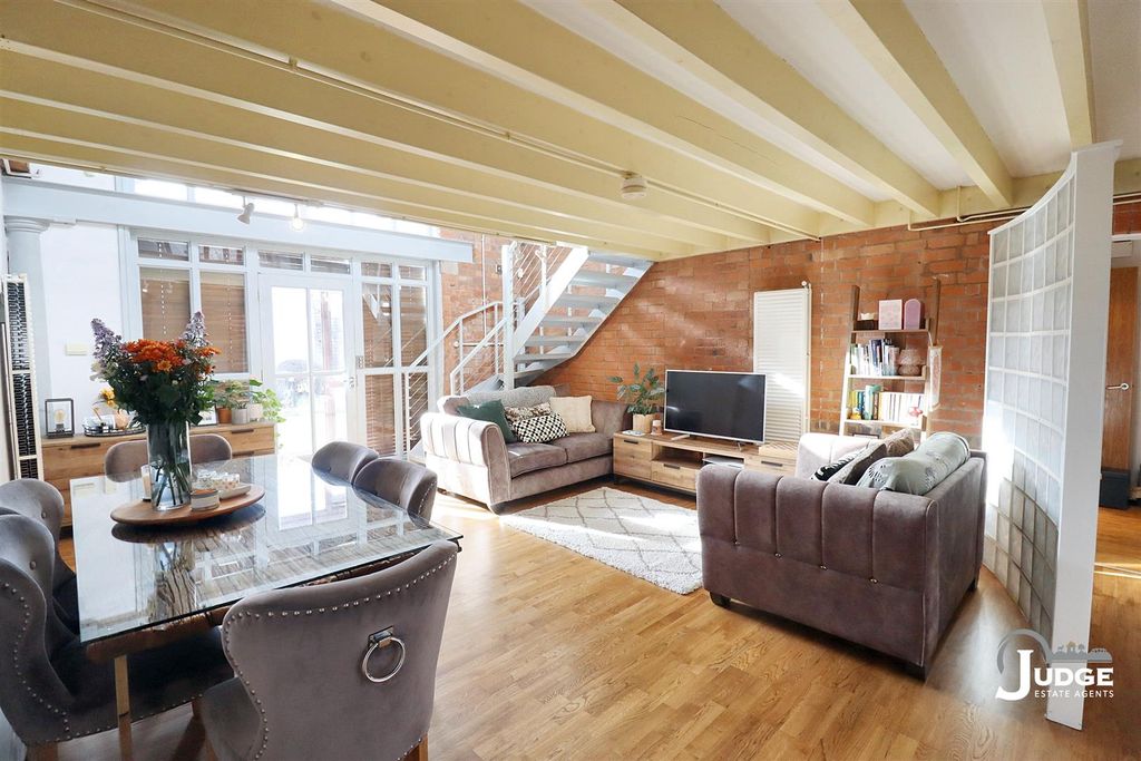 Property photo 2 of 40 Img_7173.Jpg