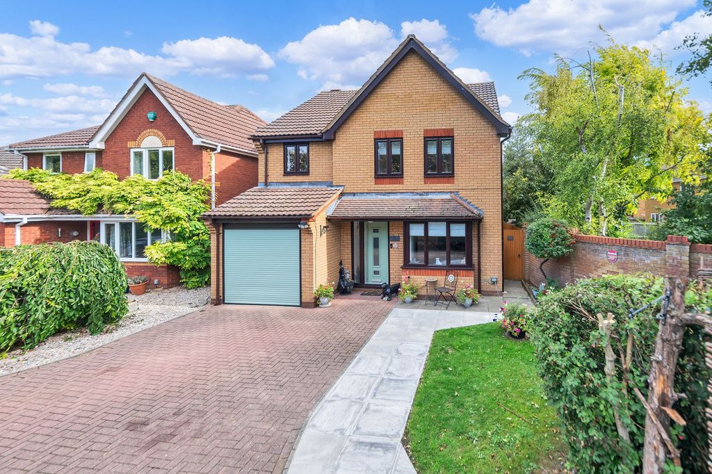 Property photo 1 of 18
