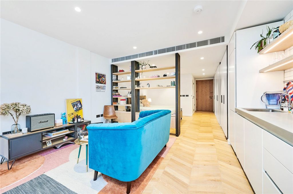 Property photo 3 of 26 Picture No. 23