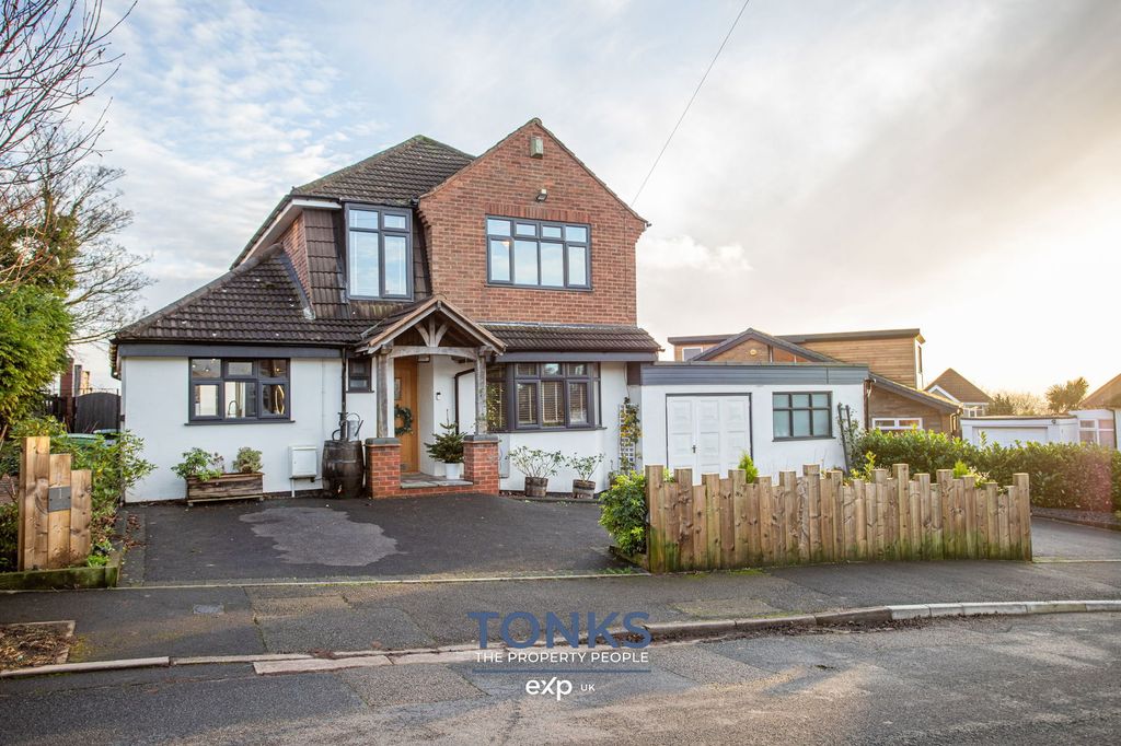 Property photo 1 of 27