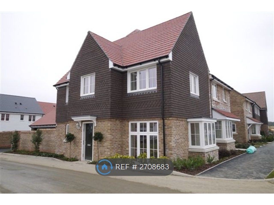 Property photo 1 of 18 End Of Terrace House