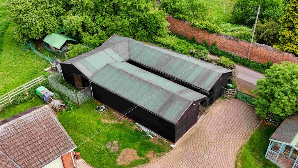 Property photo 3 of 17 Web Dji_20250502111051_0188_D
