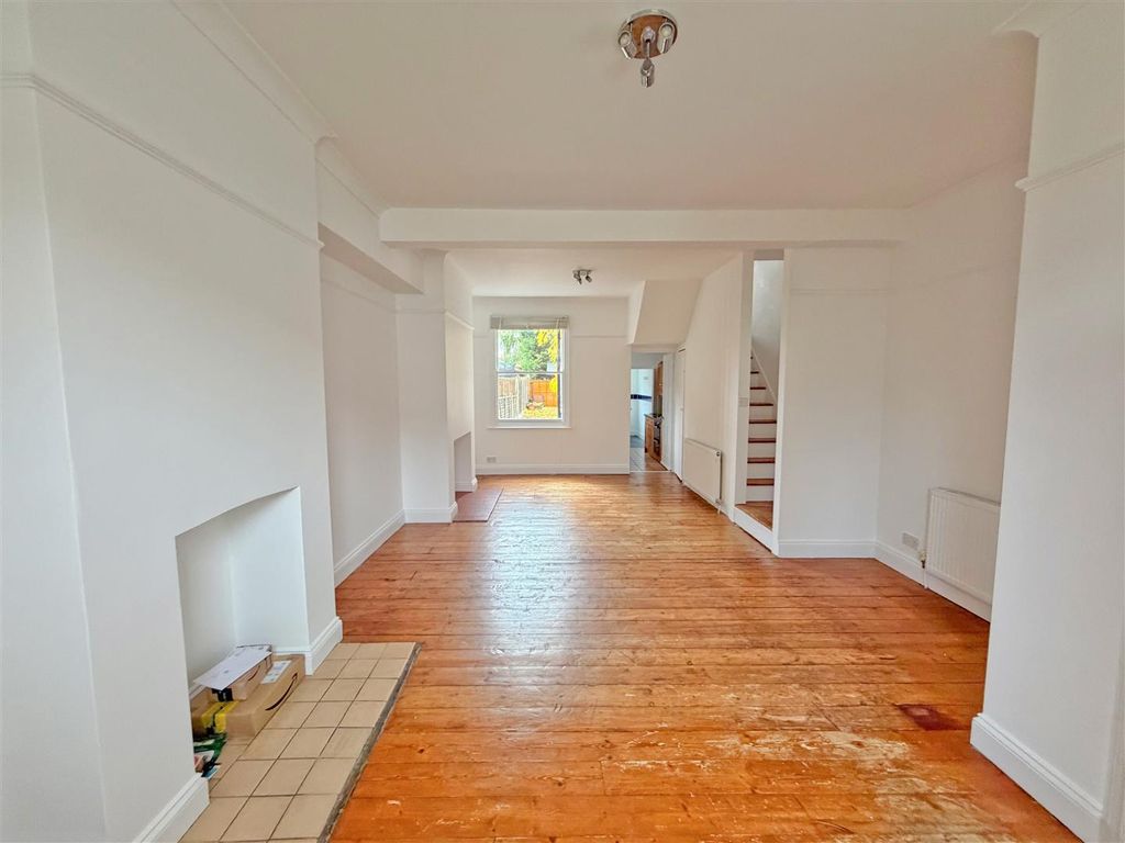 Property photo 2 of 10 87 Ridley Road-7.Jpg