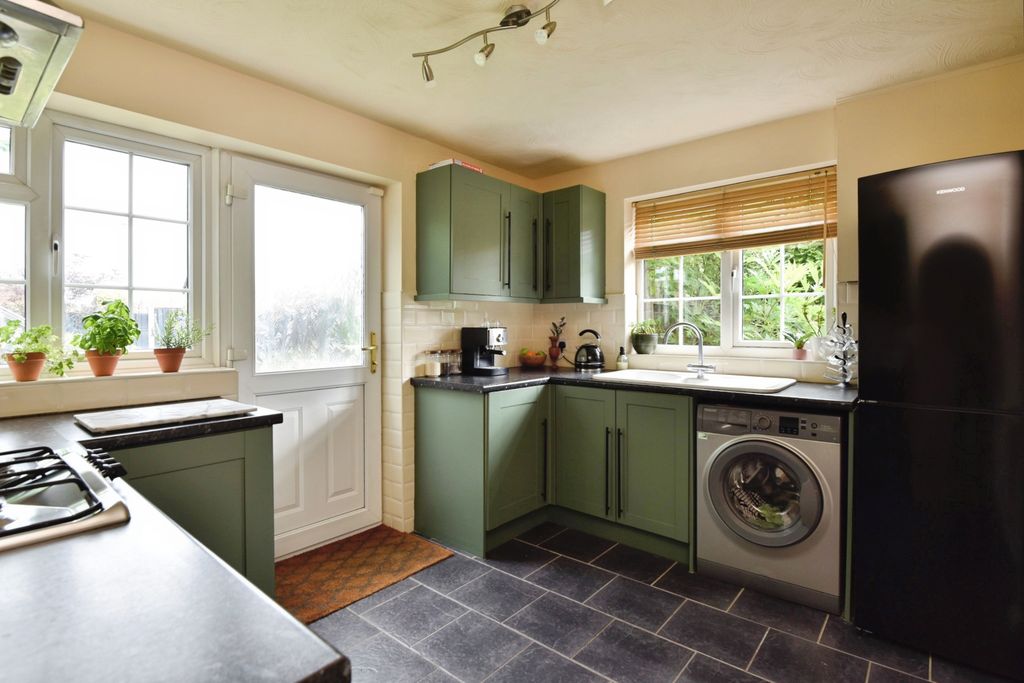 Property photo 2 of 15