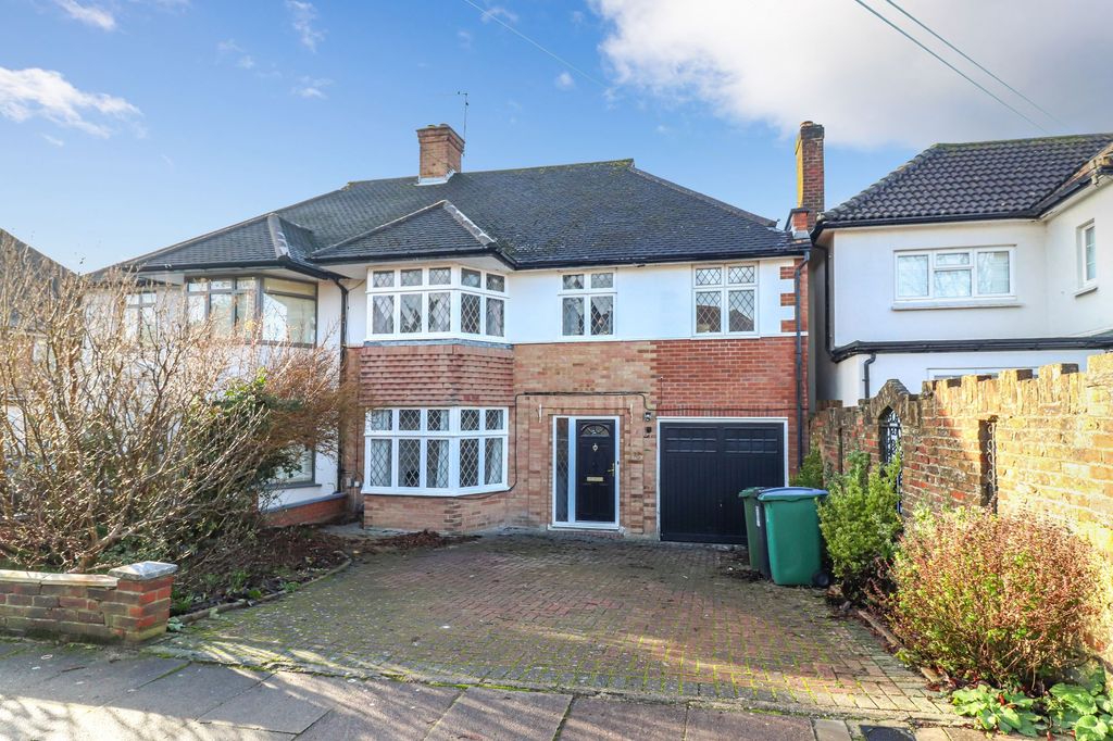 Property photo 1 of 21